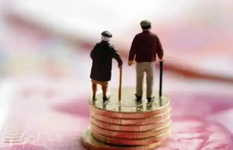 2022年,农村高龄老人有3笔钱可以领,按什么标准发?你知道吗