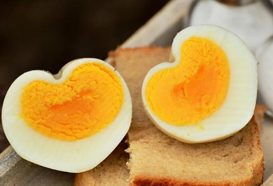每天早上吃一个水煮蛋的人，后来怎么样了？看完涨知识了！